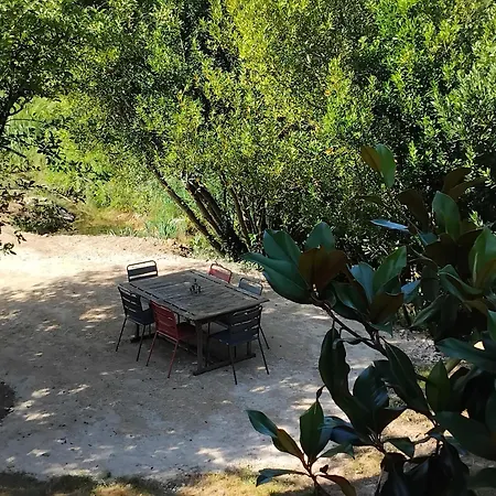 Maison Au Bord D'un Cours D'eau Casa vacanze Castels